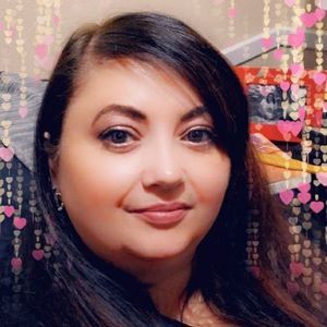 Meet your Posher, Angelica